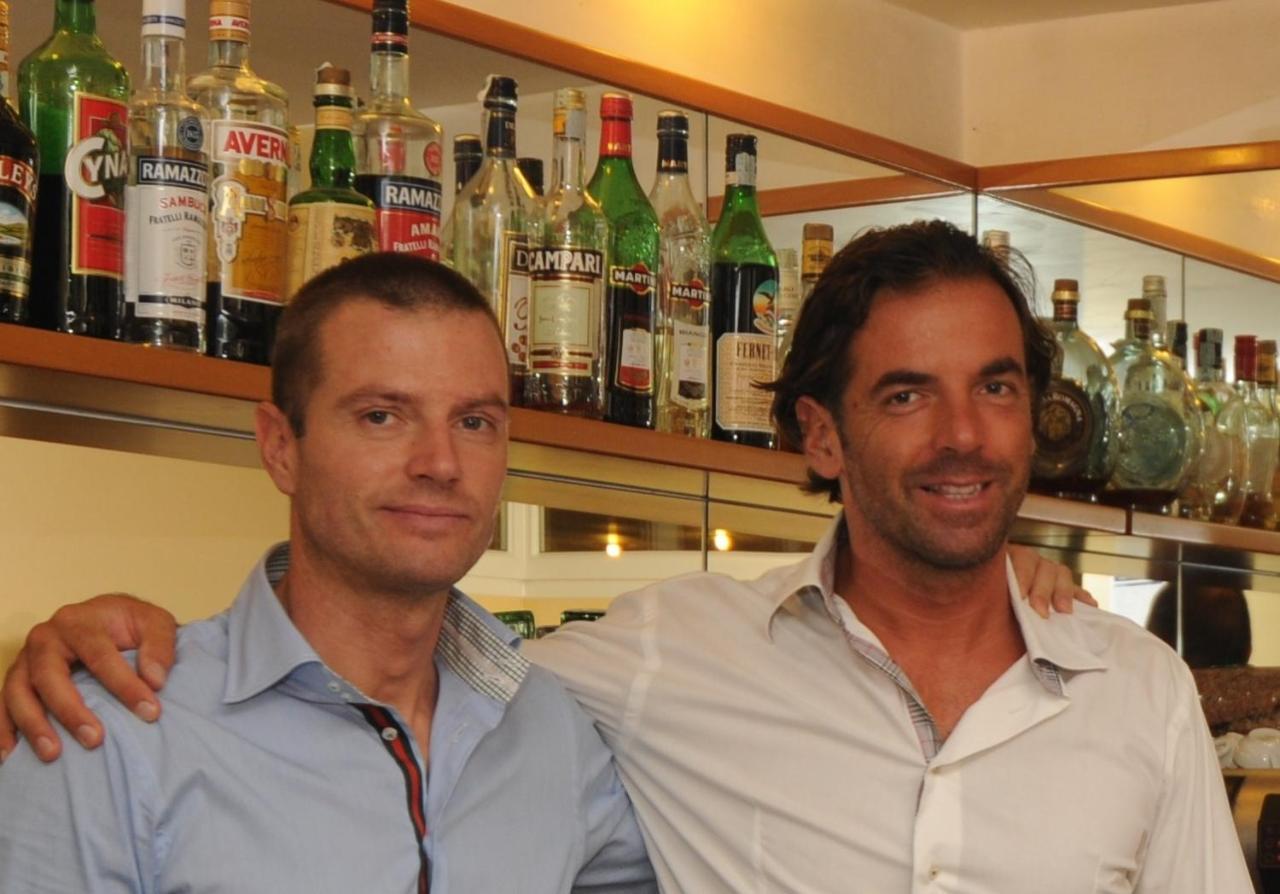 ליגננו סביאדורו Hotel Ambassador Meuble מראה חיצוני תמונה